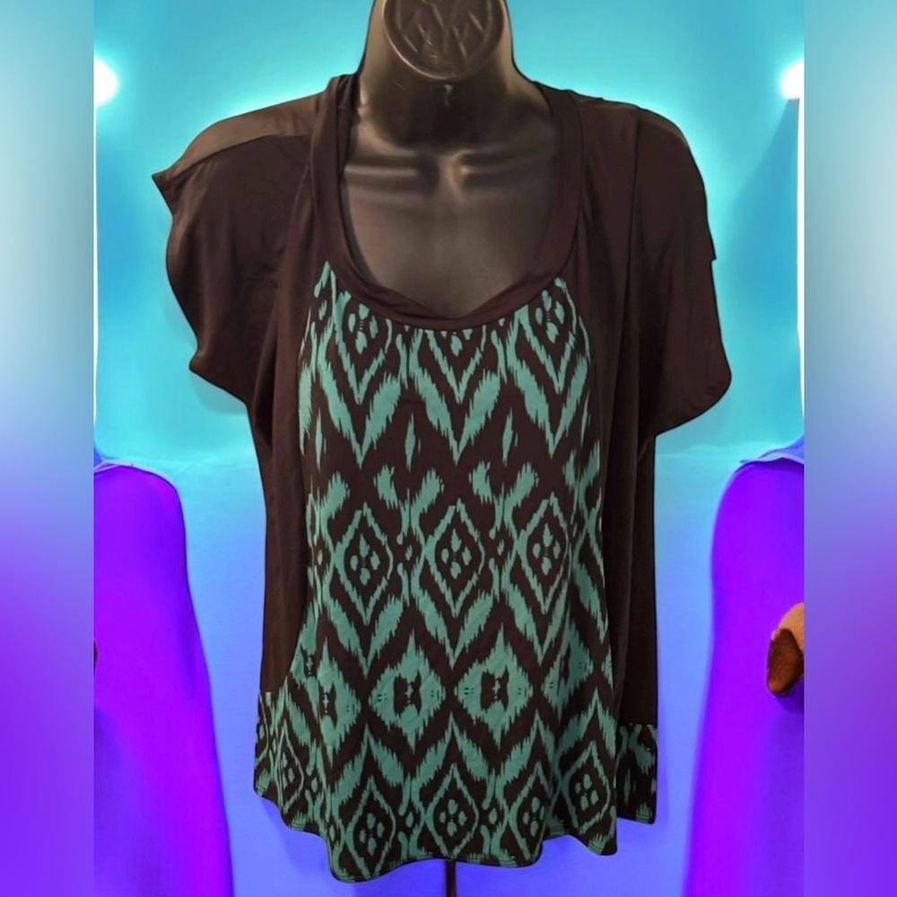 Stylish Black and Green Women's Top 1X 25in pit to pit